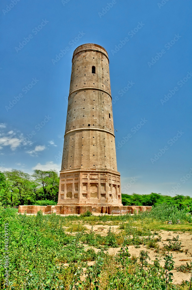 Hiran Minar  -  17th-century Mughal era complex located in Sheikhupura, in the Pakistani province of Punjab. 
