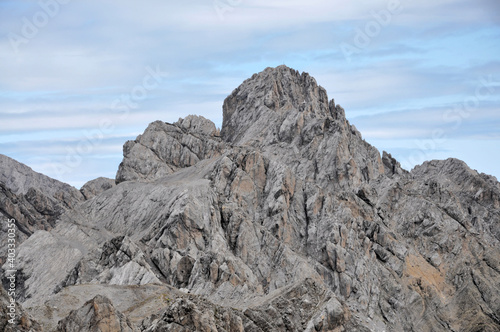 Górski szczyt w Dolomitach, Włochy