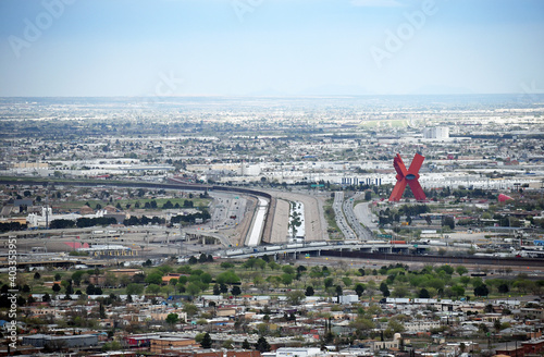 Fotografie View of El Paso, Ciudad Juarez and the border between USA and Mexico
