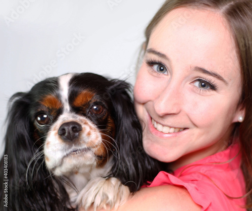 Hundeliebe und beste freund, Mädchen glücklich mit Ihre Hund