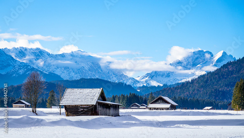 Fototapeta Naklejka Na Ścianę i Meble -  Karwendel and Wetterstein Mountains at Wallgau - Bavaria