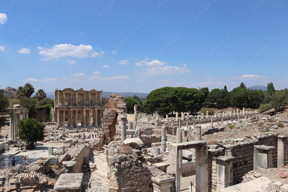Ephesus Ancient Greek, may ultimately derive from Hittite Apasa) was an ancient Greek city on the coast of Ionia, three kilometres southwest of southwest of present-day Selçuk in İzmir Province Turkey