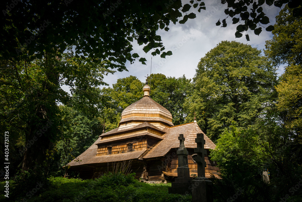 iglesia de madera, Ulucz, templo uniata construida en 1510-1659, valle del rio San, voivodato de la Pequeña Polonia, Cárpatos, Polonia, europe iglesia de madera, Ulucz, templo uniata construida en 1510-1659, valle del rio San, voivodato de la Pequeña Polonia, Cárpatos, Polonia, europe
