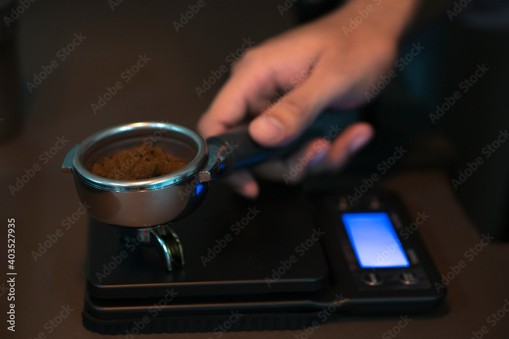 Preparación de cafe capuchino