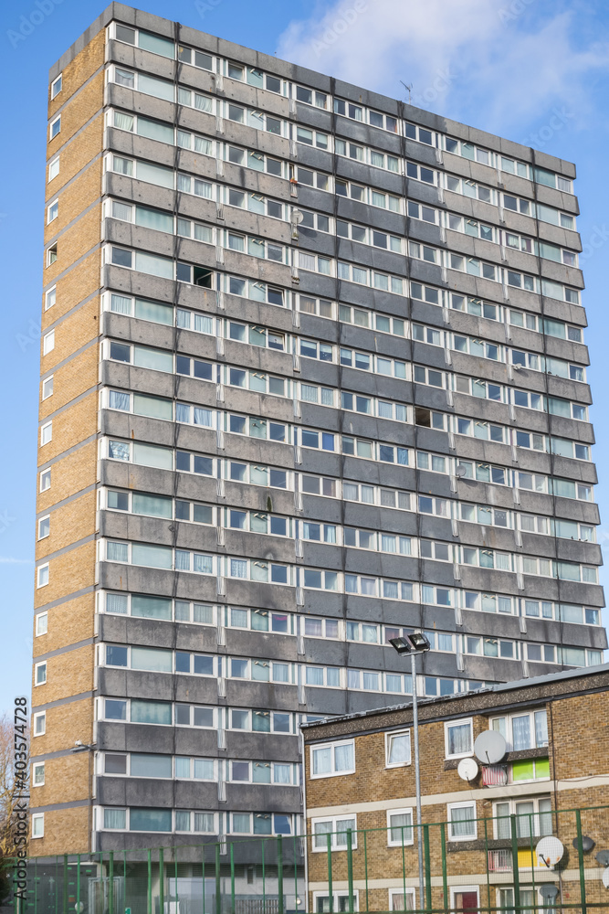 Fototapeta premium Facade of a tower block Lulworth at the Agar Grove Estate in London