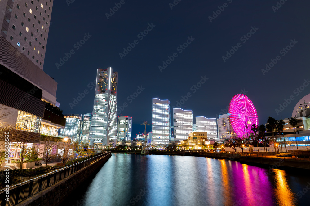 Naklejka premium 横浜みなとみらい クリスマスイブの全館点灯イベント