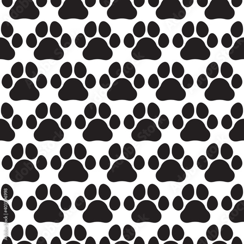 Paw print seamless pattern in black and white