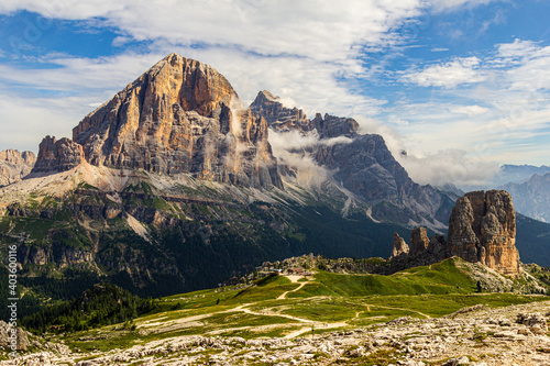 La Tofana De Rozes e le Cinque torri