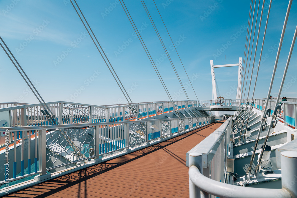 kkotge(Blue crab) bridge at BaeksaJang port in Anmyeondo Island, Taean, Korea kkotge(Blue crab) bridge at BaeksaJang port in Anmyeondo Island, Taean, Korea