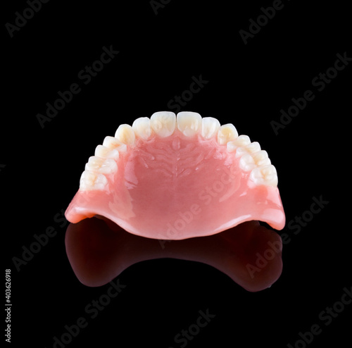 Complete maxillary denture