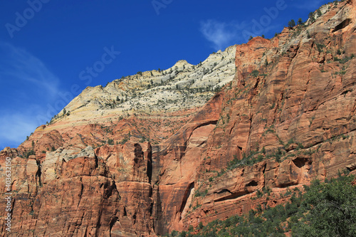 mountains in zion national park 
