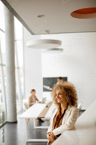 African American businesswo...