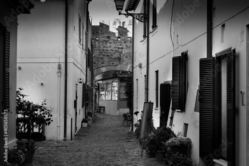 Canvas Print old village in rome