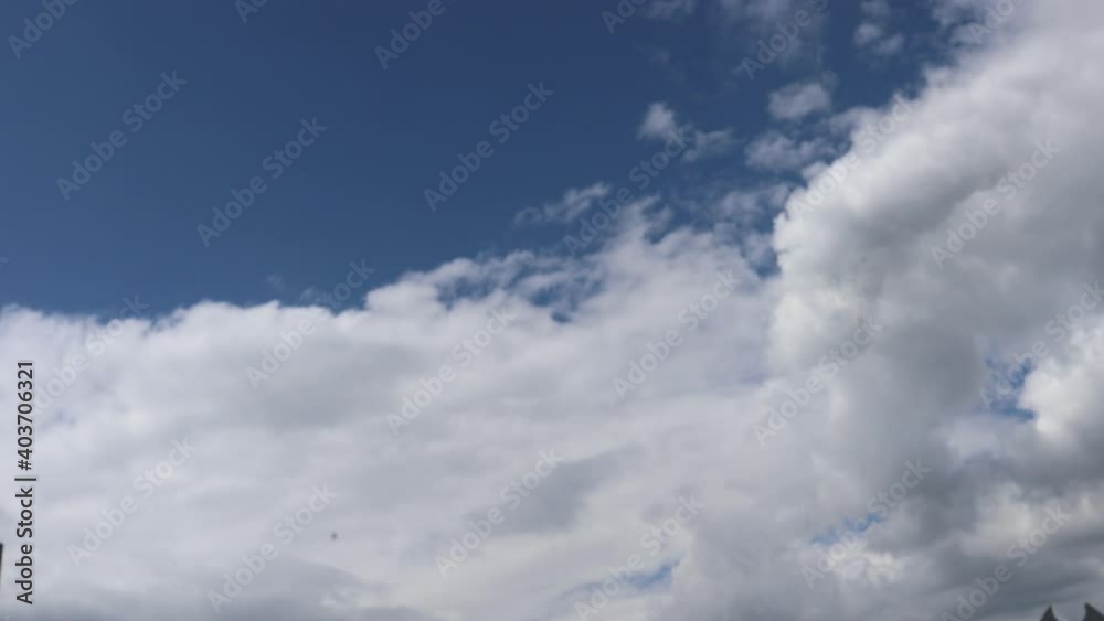 timelapse cielo azul