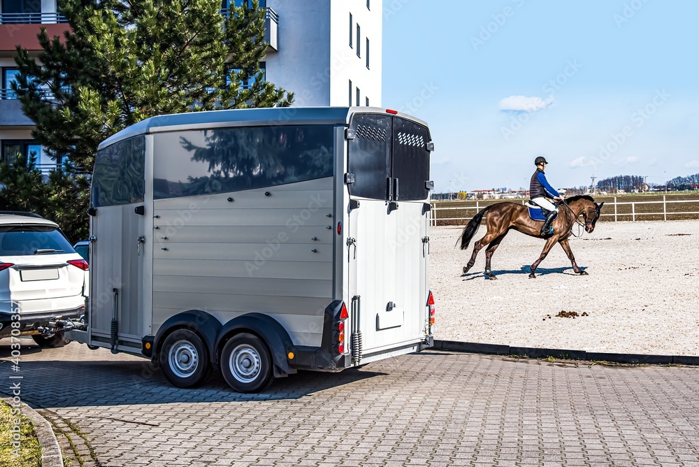 Horse vehicle . Carriage for horses . Auto trailer