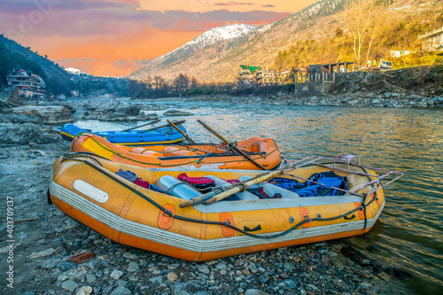 Canvastavla Rubber boats are in finishing point of rafting
