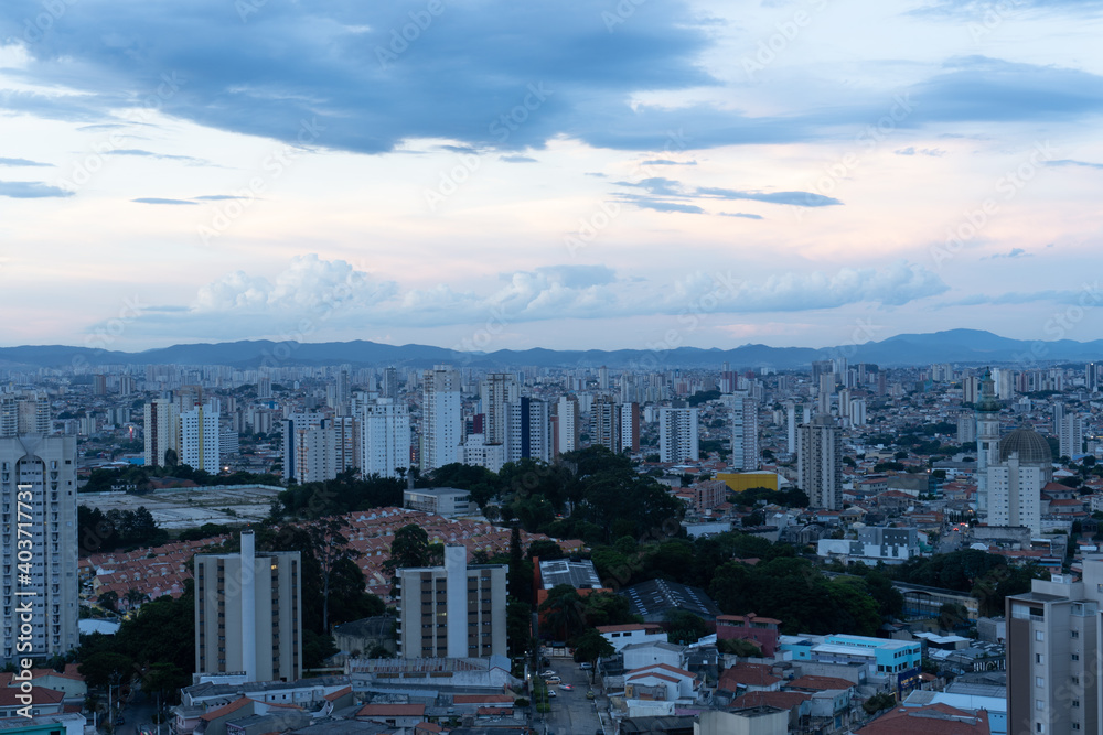 Obraz premium São Paulo with sunset and pink sky and night, metropolis, South America, Brazil