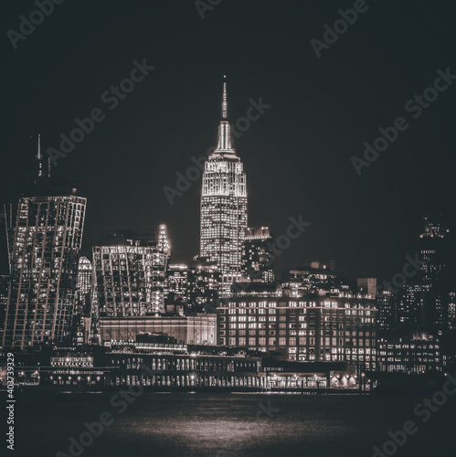 city at night New York 