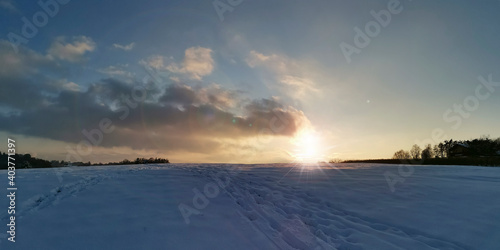 Winterlandschaft mit viel Schnee