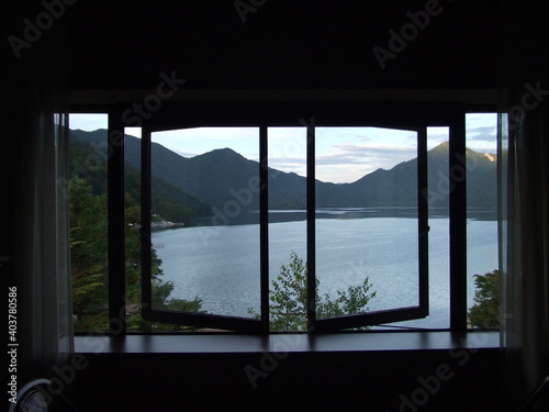 窓から見た中禅寺湖 © melody