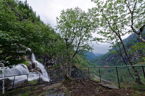 Norwegen - Vossevangen - Skjervsfossen Wasserfall photo