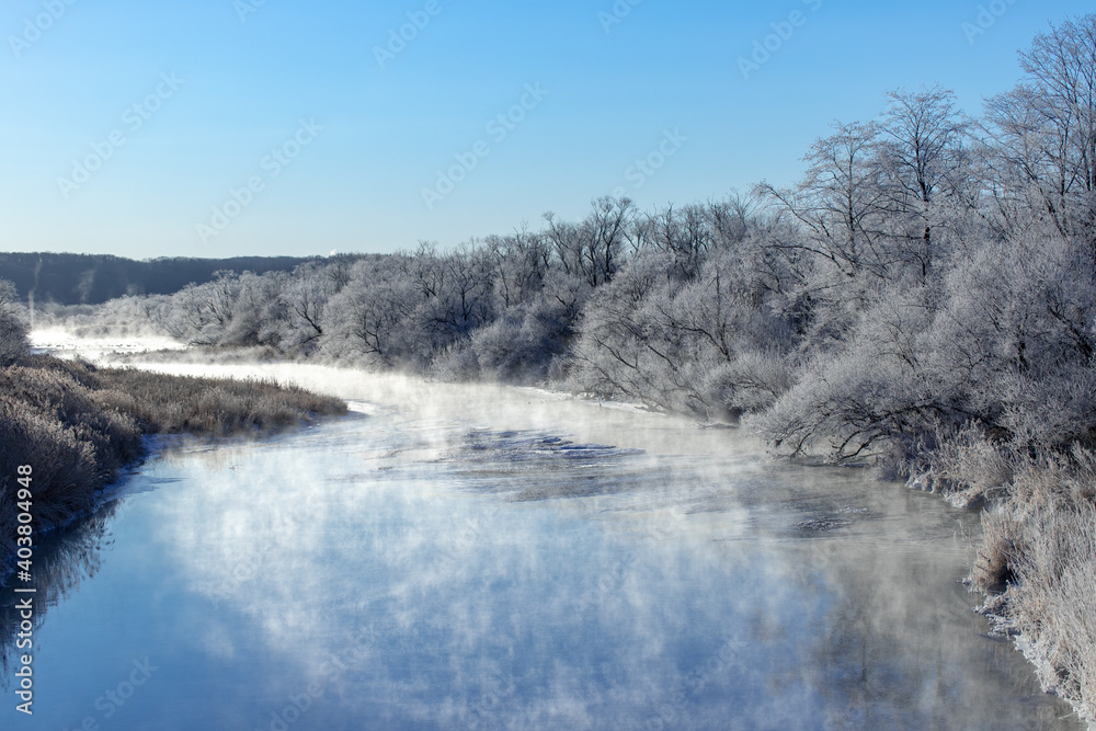 北海道冬の風景 阿寒郡鶴居村の樹氷と気嵐 北海道冬の風景 阿寒郡鶴居村の樹氷と気嵐