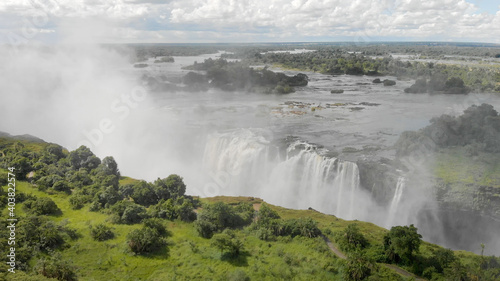 Die Viktoriafälle in Sambia und Simbabwe mit dem Sambesi Fluss aus der Luft