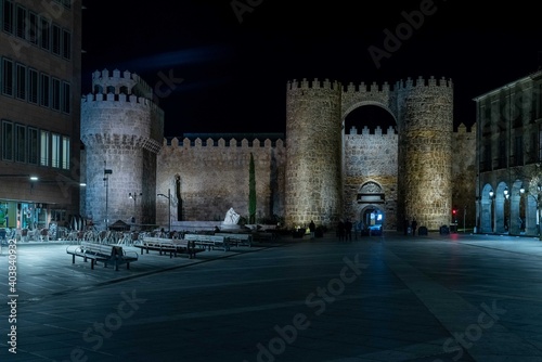 Ávila en la noche