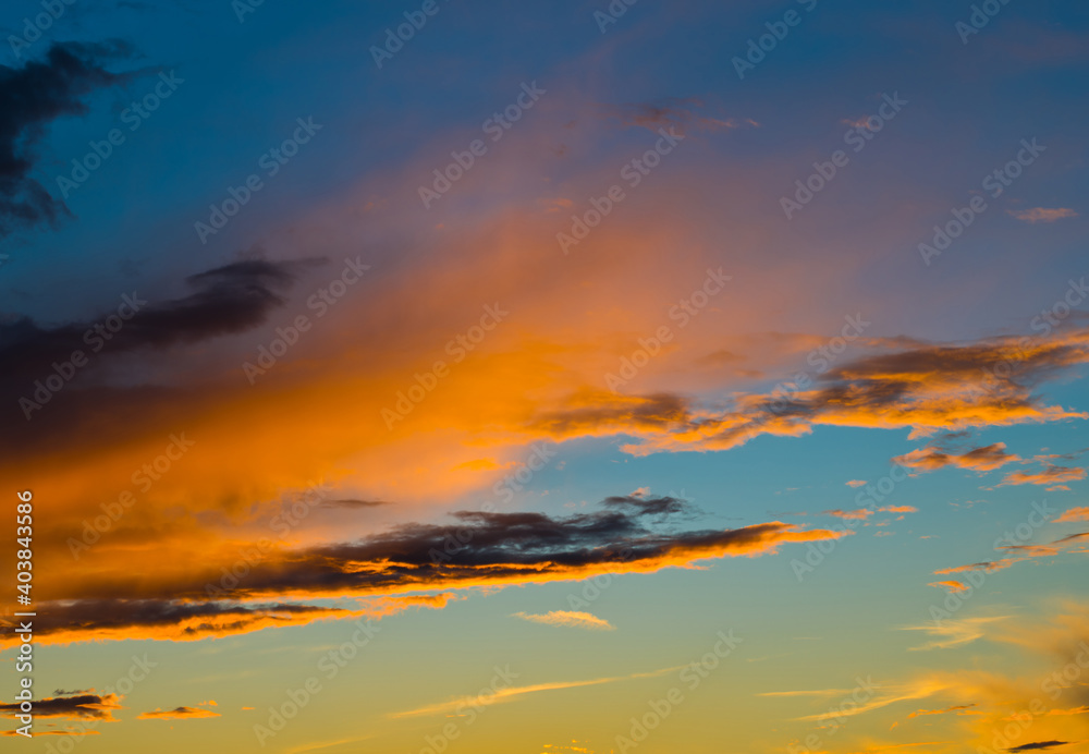 Fototapeta premium Sunset sky with beautiful clouds