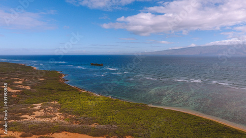 Aeria view of Shipwreck Beach，kaiolohia, Lanai island, Hawaii