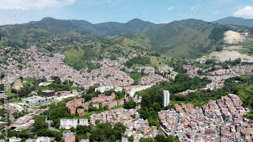 Vuelo Dron Medellín-  tomas Aéreas