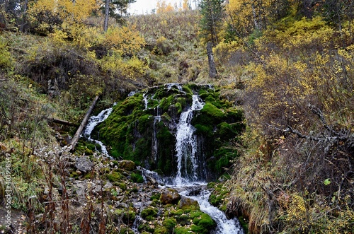 Tourist places of Gorny Altai, Emurlinsky waterfall.