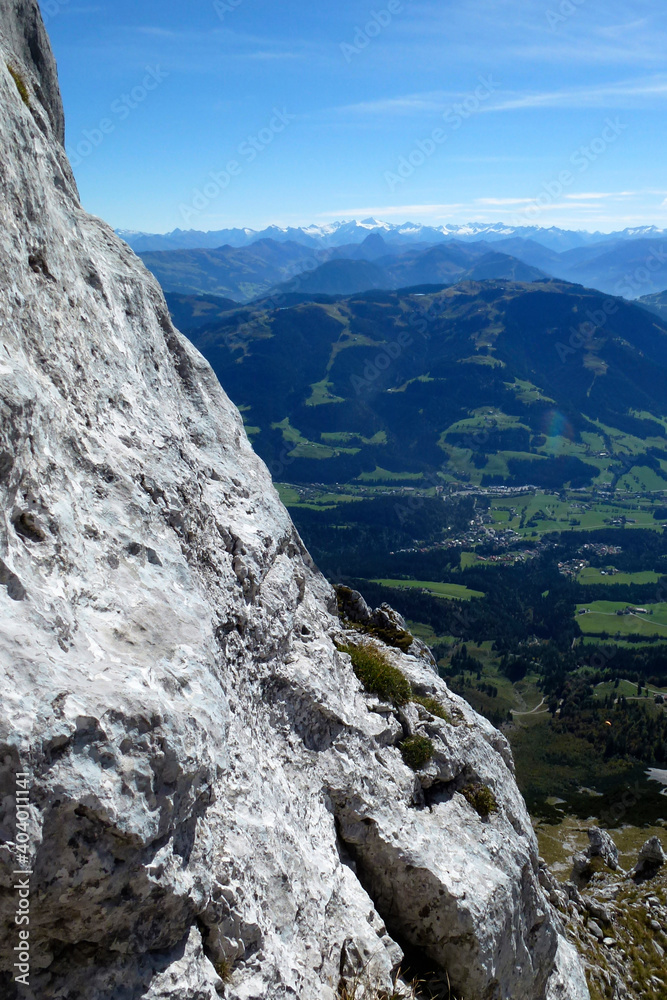 Mountain crossing Hackenkopfe mountains, Tyrol, Austria