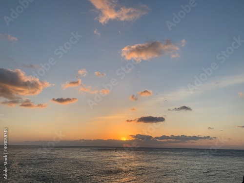sunset over the sea © ヒロヤ ナカムラ