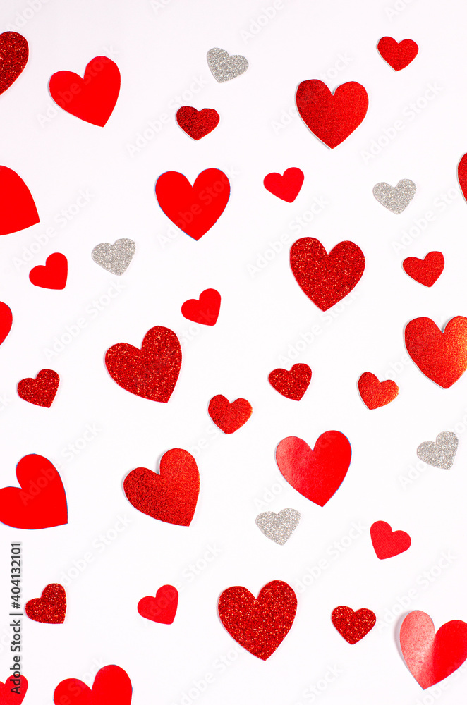 Pattern of red romantic hearts on a white background.