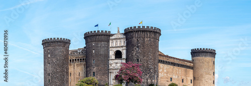 Burg in Neapel, Italien - Panorama des Castel Nuovo bzw. Maschio Angioino photo