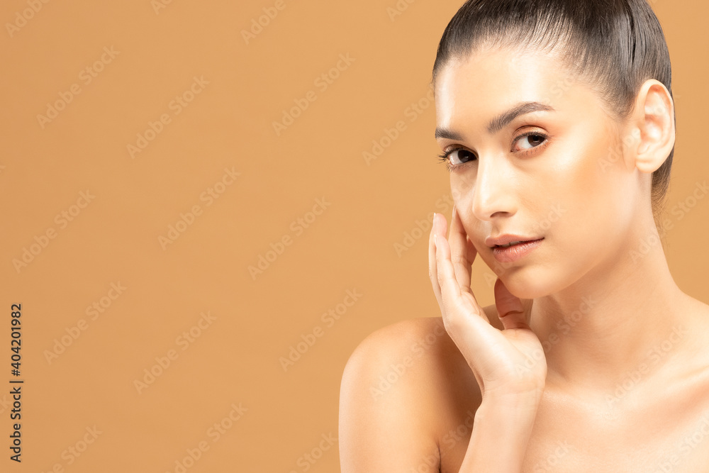 Beauty asian women touching soft chinskin close up face beauty. Beauty asian women touching soft chinskin close up face beauty.