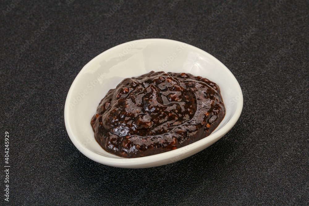 Black Pepper sauce in the bowl