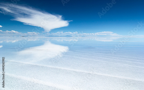 A sea of salt in sky, Uyuni, Bolivia © Josas