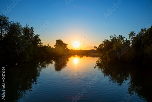 Fototapeta Naklejka Na Ścianę i Meble -  beautiful sunset at Alz river, Truchtlaching