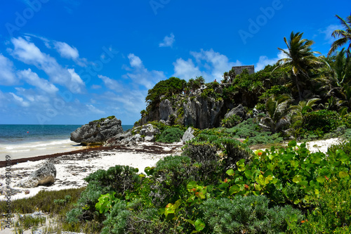Breathtaking scenery right on the Caribbean in Tulum