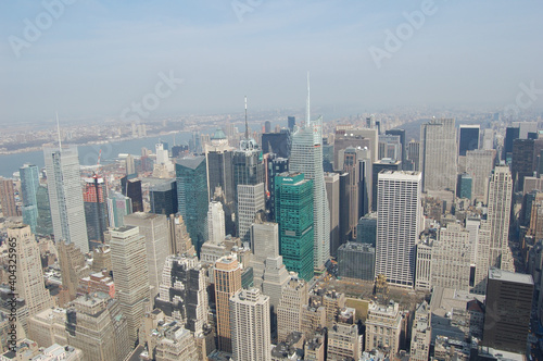 Vista panoramica de los edificios y rascacielos emblemáticos de Manhattan (Nueva York). Estados Unidos de America