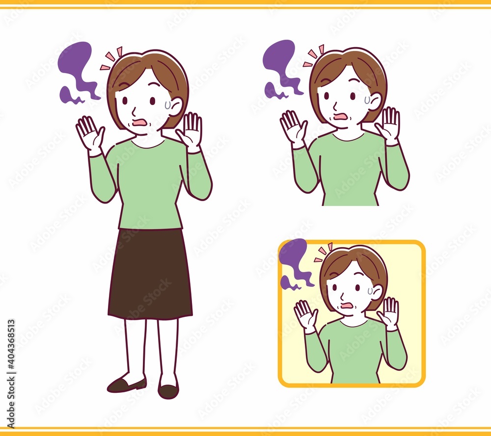 Middle-aged woman in green clothes_smell Middle-aged woman in green clothes_smell