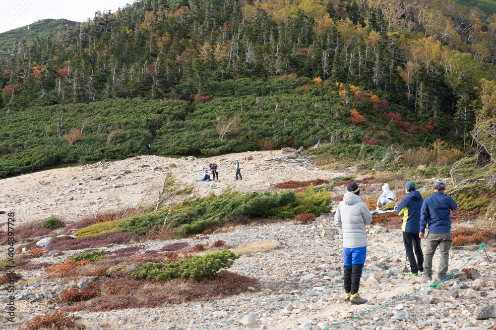 Fototapeta premium 山岳救助 常念山脈