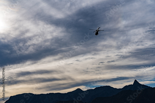 山岳救助ヘリ ヘリコプターレスキュー © Yusei