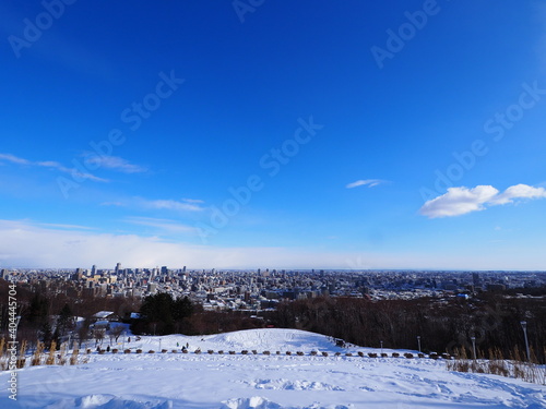 旭山記念公園からみた冬の札幌市内 © ryousuke