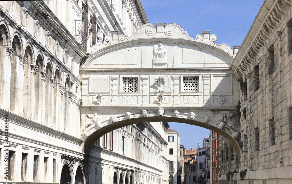 Fototapeta premium Bridge of Sighs in Venice, Italy