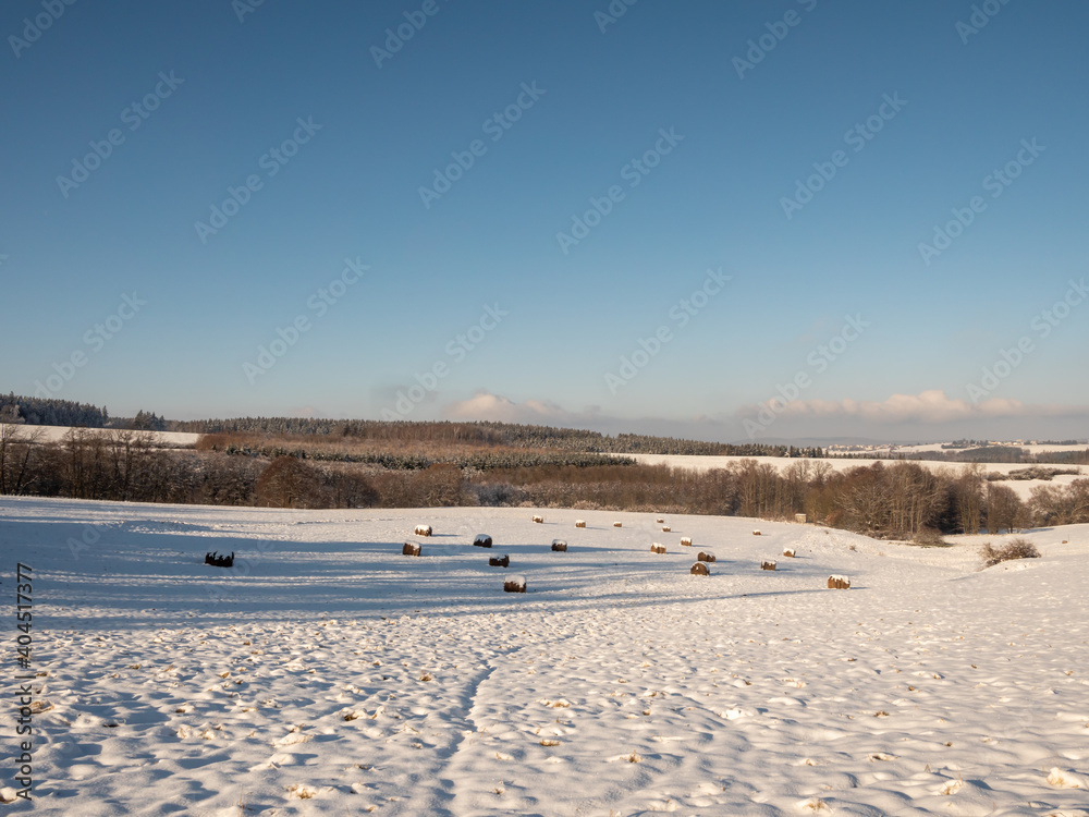 Blick über das winterliche Vogtland in Sachsen Blick über das winterliche Vogtland in Sachsen