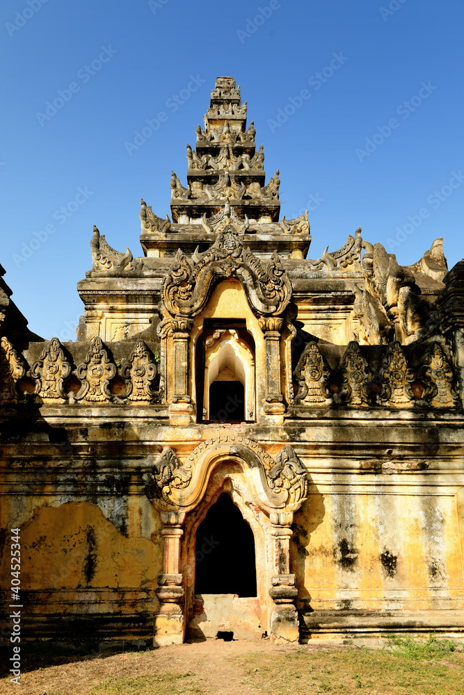 Maha Aungmye Bonzan Monastery in the ancient town Inwa (Ava) near Mandalay, Myanmar (Burma)
Maha Aungmye Bonzan Monastery in the ancient town Inwa (Ava) near Mandalay, Myanmar (Burma)