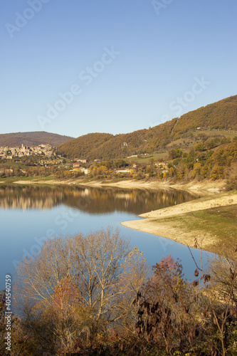 Lake Turano in Rieti.The colors of autumn. Reflections in water